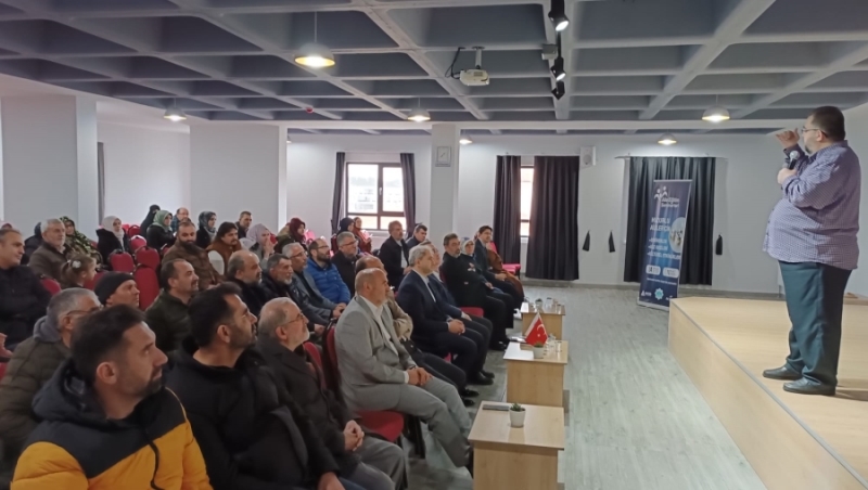 Aksaray Kültür Çevre Gençlik ve Spor Kulübü Derneği (AKÇED)’den  Aile Eğitim Seminerleri