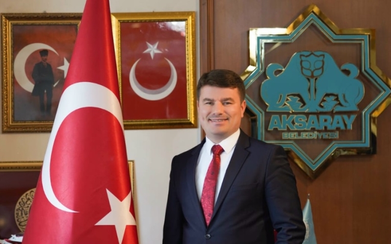 Belediye Başkanı Dr. Evren Dinçer Yeni Yıl Dolayısıyla Bir Mesaj Yayınladı 