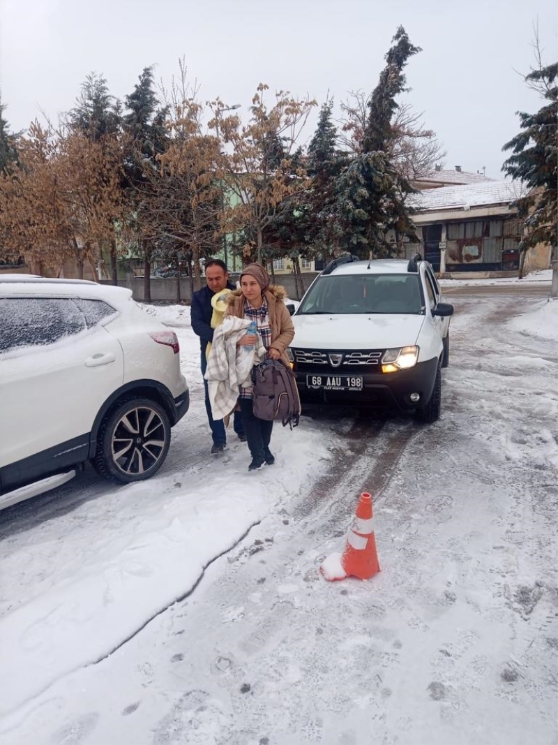 Tipi de mahsur kalan aileyi Özel İdare ekipleri kurtardı