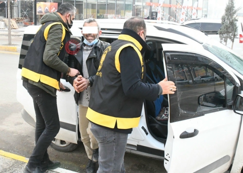 Eşinin Boğazını Kesen Şahıs Tutuklandı 