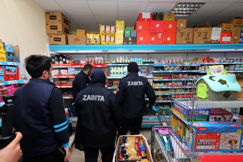 Zabıta Ekipleri Etiket Fiyatlarını Mercek Altına Aldı