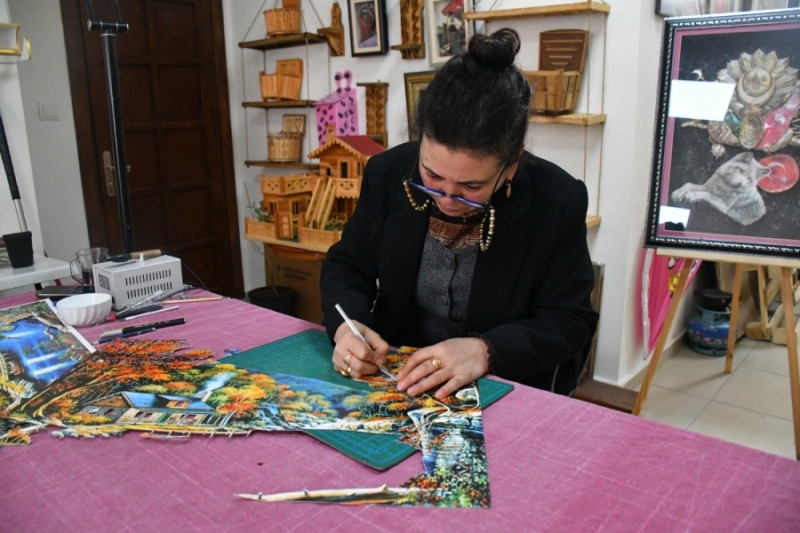 Evine Kurduğu Mini Atölye İle 4 Çocuğunu Okutan Kahraman Anne 