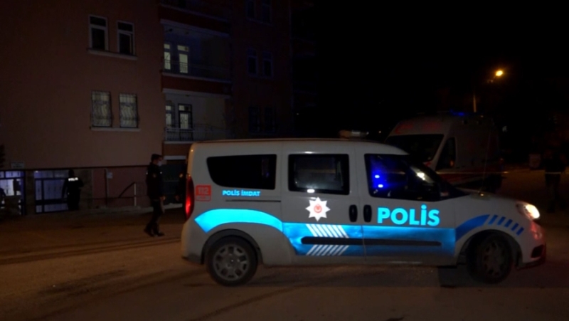 Eşi Gelmedi Diye Çocuklarla Tartışan Baba İfadesi Alınmak Üzere Emniyet Müdürlüğüne Götürüldü