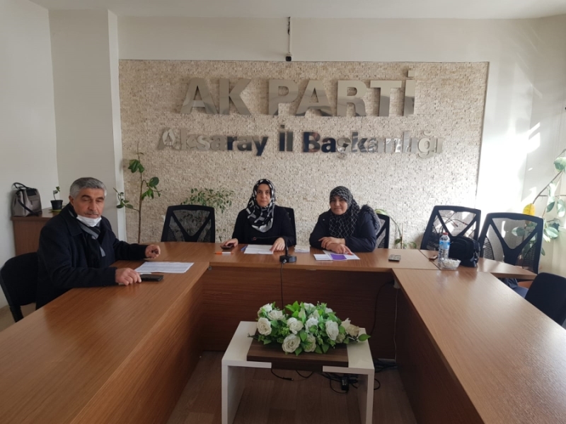 AK PARTİ AKSARAY TEŞKİLATINDAN 65 YAŞ ÜSTÜ VATANDAŞLARA VEFA TELEFONU