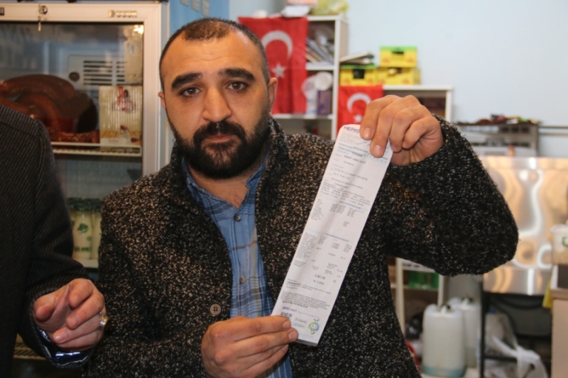 İYİ PARTİ İL BAŞKANI “AĞIR ELEKTİREĞE VE DOĞAL GAZA GELEN ZAM MİLLETİ CANINDAN BEZDİRDİ” 