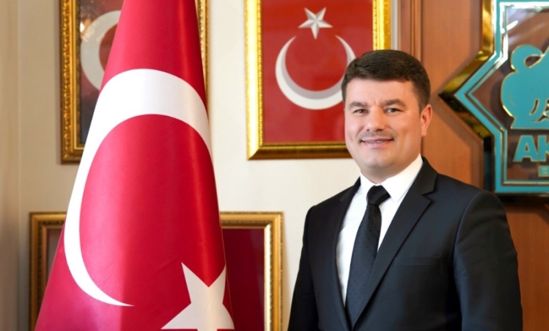 BAŞKAN DİNÇER; “İSTİKLAL MARŞIMIZ, MİLLİ MÜCADELEMİZİN DESTANLAŞMASIDIR”