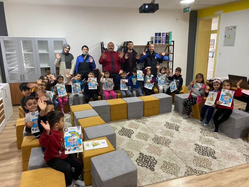 Aksaray Toplum Destekli Polislik Şube Müdürlüğü Çalışmalarını Sürdürüyor 