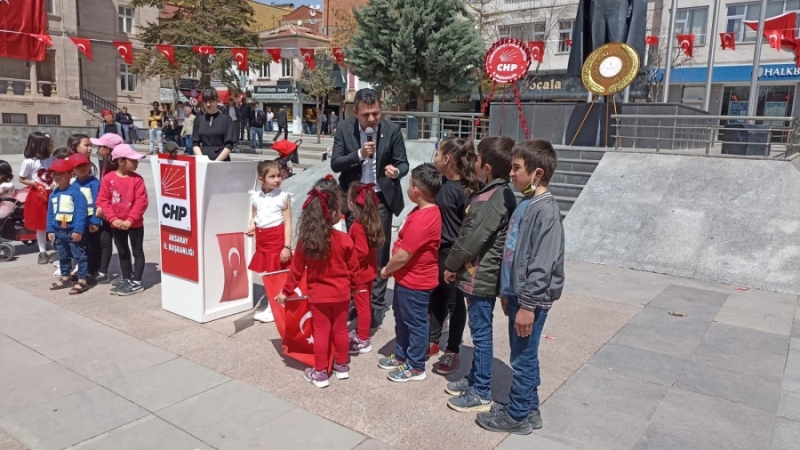 CHP 23 NİSAN’A ALTERNATİF KUTLAMA YAPTI ERTÜRK SÖZ VERDİ “ÇOCUKLARIMIZA BİZ UMUT OLACAĞIZ!”    