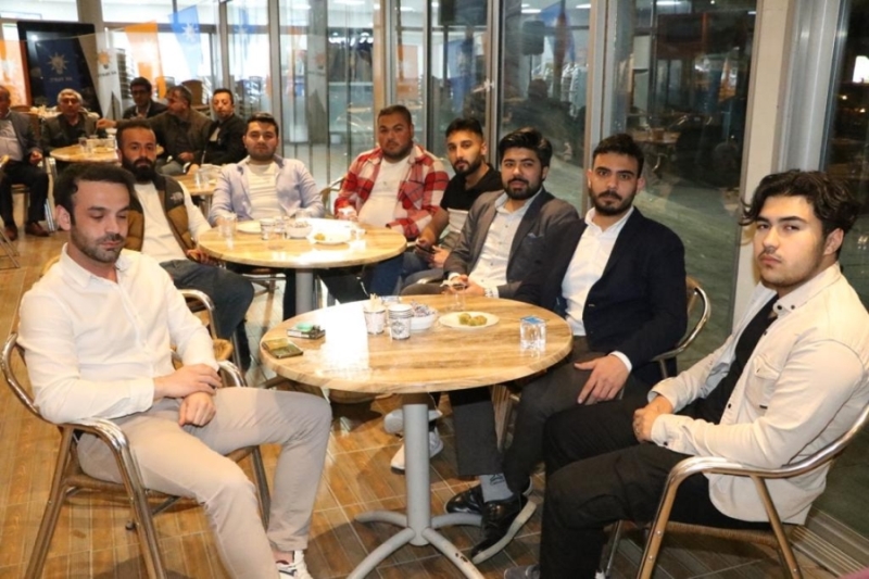  MKYK Üyeleri Ak Parti Teşkilat İle Bir Araya Geldi