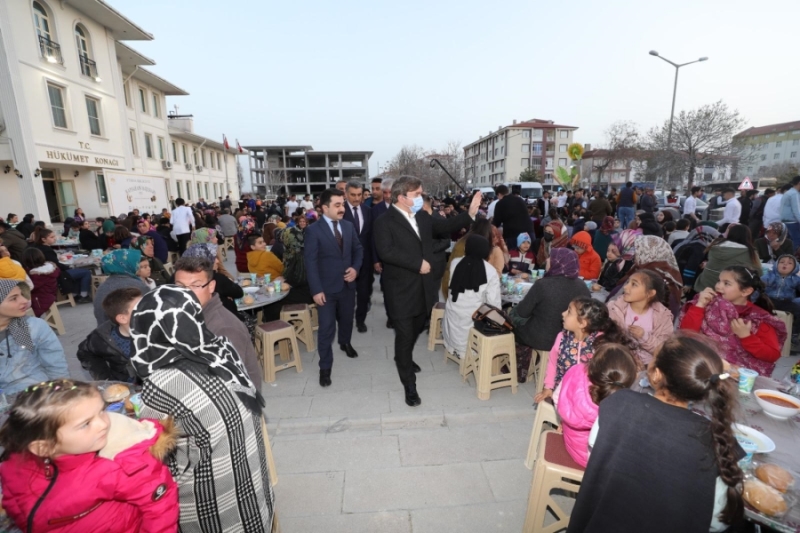 Gönlümüz Bir Soframız Bir’ iftar programı Eskil’de