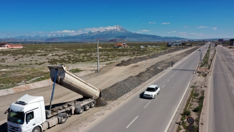 Organize Sanayi Yolunda Genişletme Çalışmaları Devam Ediyor