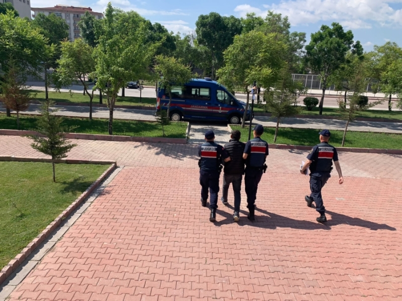 Hırsızlık Suçundan Hakkında 13 Yıl 5 Ay Hapis Cezası Bulunan Şahıs Yakalandı 