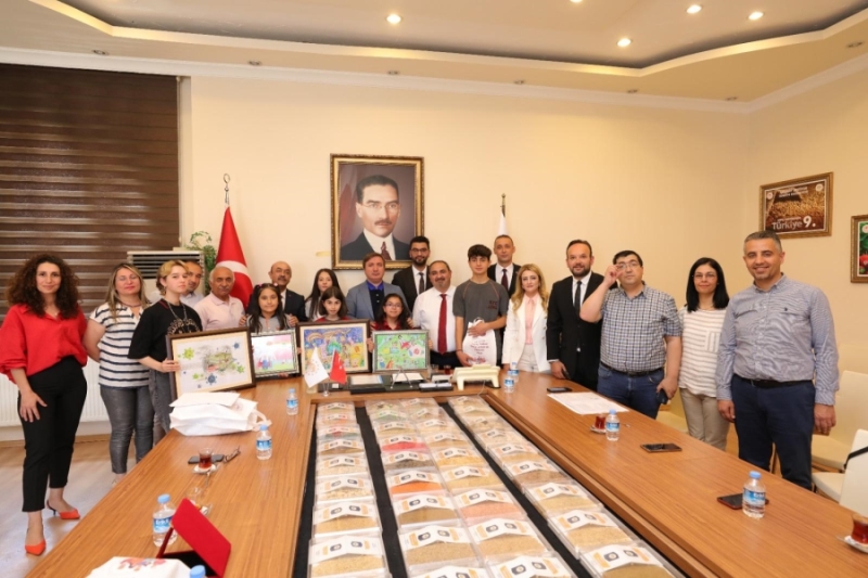 Aşı ve Sağlık Okur Yazarlığı Projesi resim ve kompozisyon yarışması düzenlendi