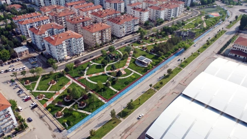 FATİH MİLLET BAHÇESİ VATANDAŞLAR TARAFINDAN SEVİLEREK KULLANILIYOR