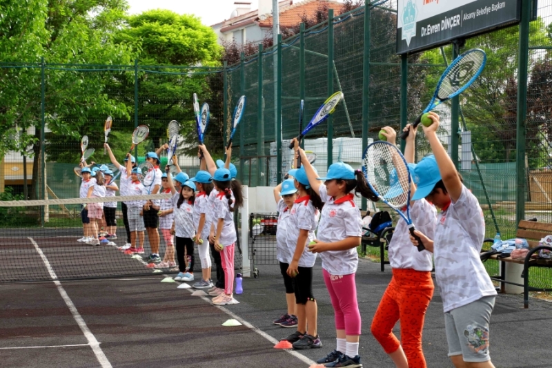 AKSARAY BELEDİYESİ YAZ SPOR OKULU BAŞLADI