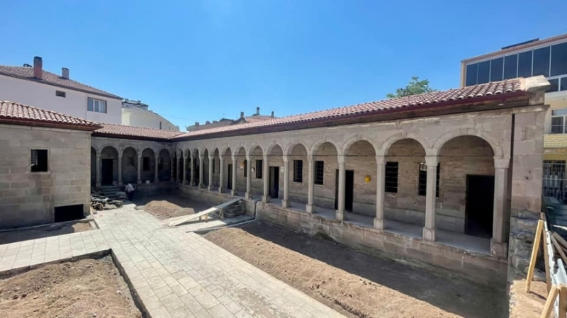 BEDRİYE MEDRESESİNİN İHTİŞAMI ORTAYA ÇIKIYOR