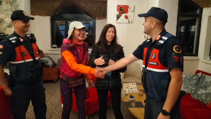 Aksaray Jandarması Hasandağında Kaybolan 2 Hırvatistan Uyruklu Turisti Buldu 