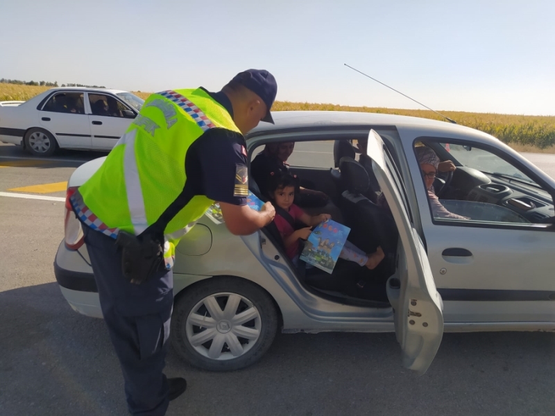 Aksaray jandarması emniyet kemeri uygulaması yaptı 