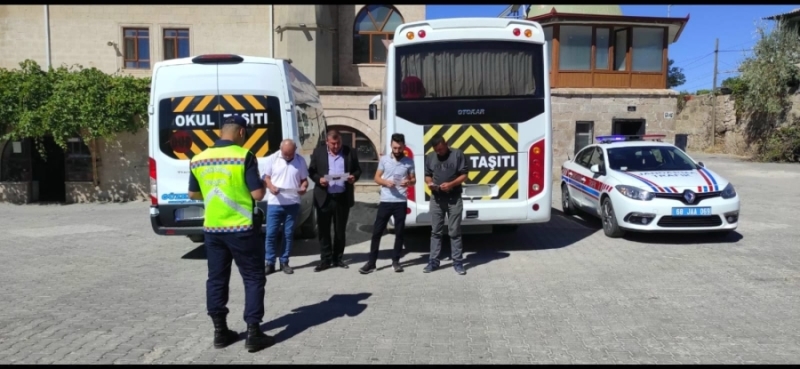 Okullar Açıldı Öğrenci Servislerinin Denetimi Sıklaştırıldı 
