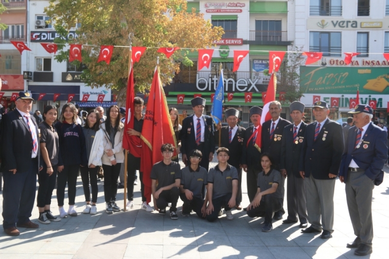 Aksaray’da 19 Eylül Gaziler Gününün 101.yıldönümünde gaziler törenle anıldı. 