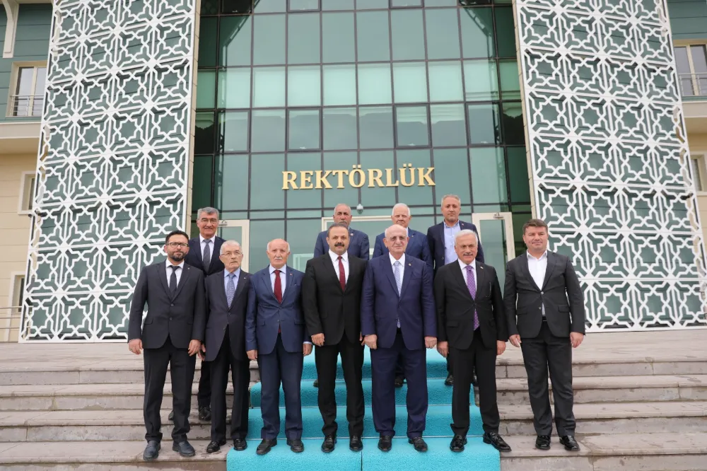 TBMM’NİN 27. BAŞKANI KAHRAMAN’DAN MESAİ ARKADAŞI AKSARAY VALİSİ KUMBUZOĞLU’NA ZİYARET!!!