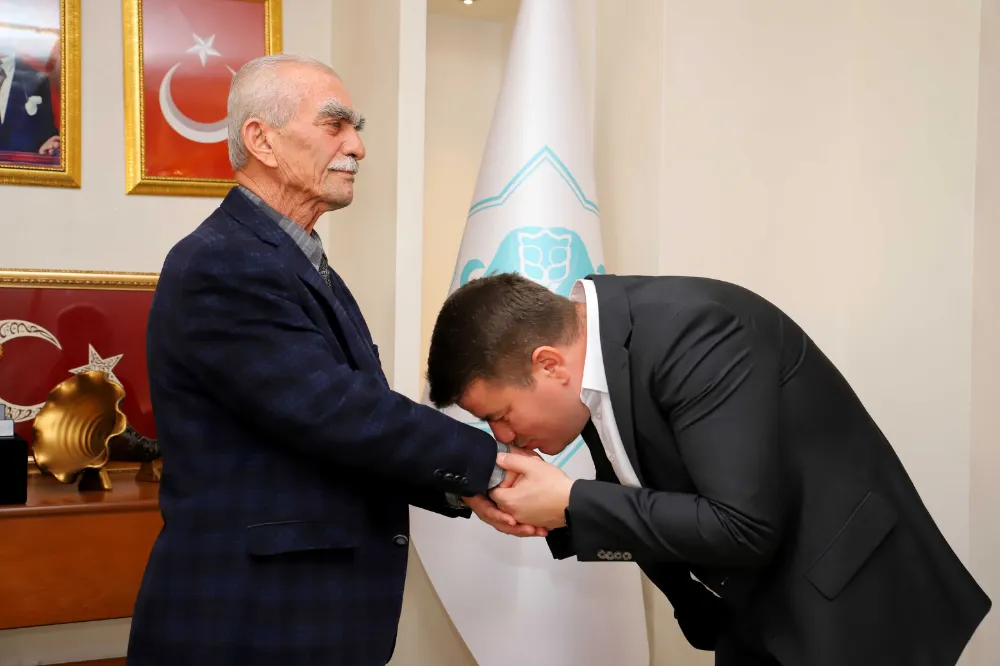 AKSARAY BELEDİYE BAŞKANI DR. EVREN DİNÇER“ÖĞRETMENLERİMİZ GELECEĞİMİZİ İNŞA EDEN MİMARLARDIR”