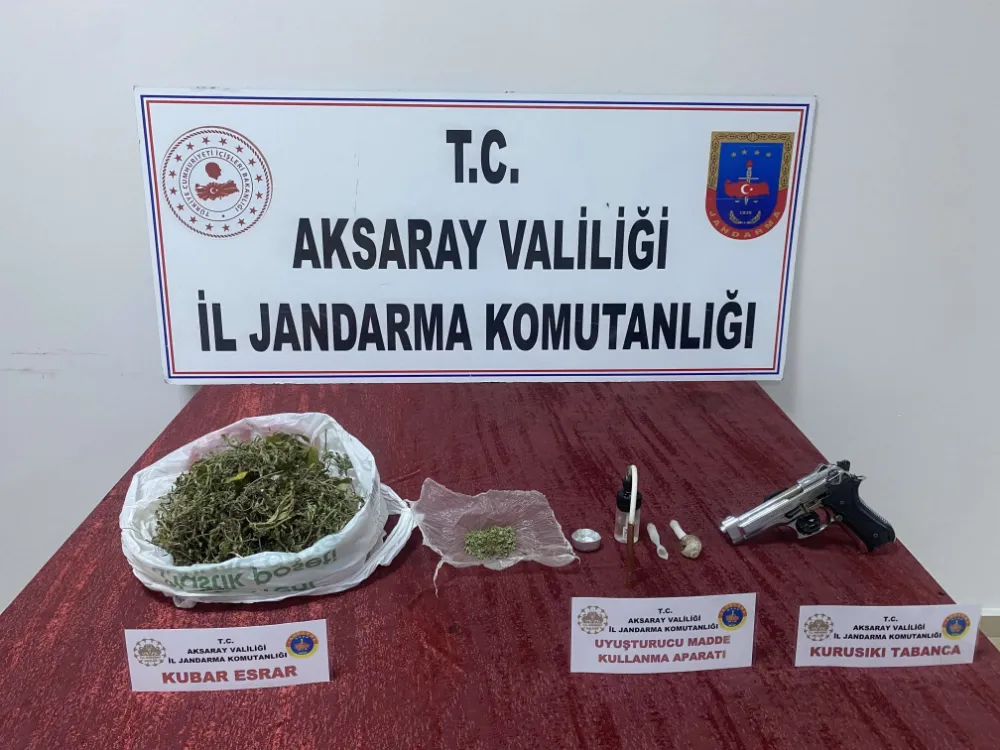 ORTAKÖY JANDARMASI 2 KİŞİDE ESRAR TABANCA VE  UYUŞTURUCU APARATI AKALADI! 