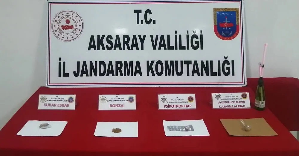 JANDARMA UYUŞTURUCU SATICILARINA GEÇİT VERMİYOR!!