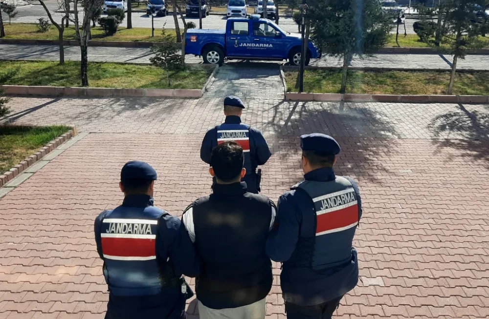      Aksaray’da kasten adam öldürme suçundan aranan şahıs yakalandı