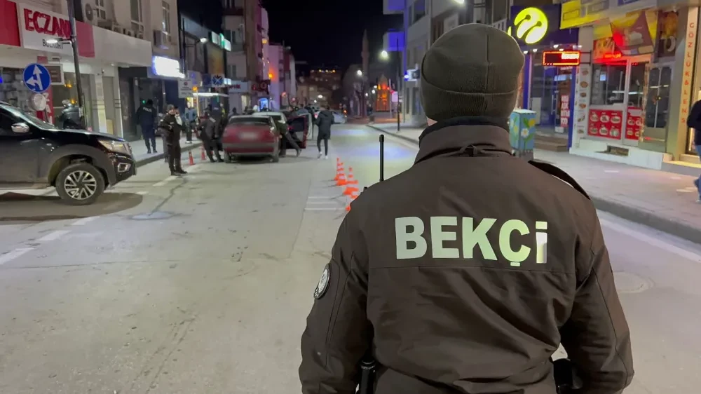 Aksaray Polisi Aranan 25 Kişiyi Yakaladı