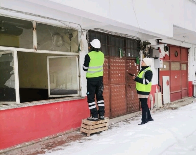 AKSARAY BELEDİYESİ TEKNİK PERSONELLERİ DEPREM BÖLGESİNDE 500 BİNANIN HASAR TESPİTİNİ GERÇEKLEŞTİRDİ