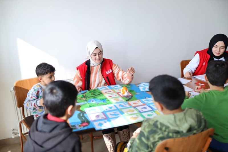 AKSARAY BELEDİYESİ DEPREMDEN ETKİLENEN ÇOCUKLARI YALNIZ BIRAKMIYOR