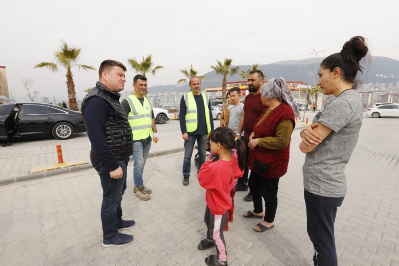 Başkan Dinçer Çadır Kentte İncelemelerde Bulundu 