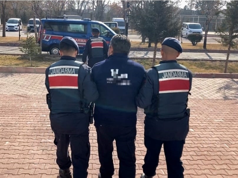Aksaray’da Kişiyi Hürriyetinden Yoksun Kılma Suçundan Aranan Şahıs Yakalandı 