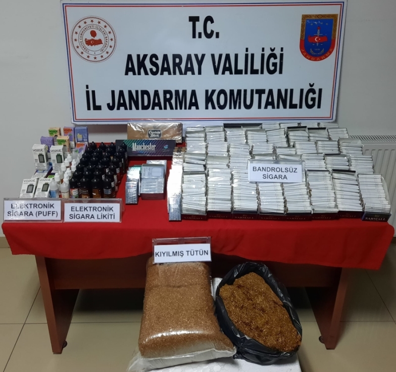 Aksaray jandarması sahte içki ve kaçak tütün işi yapan şahsı yakaladı