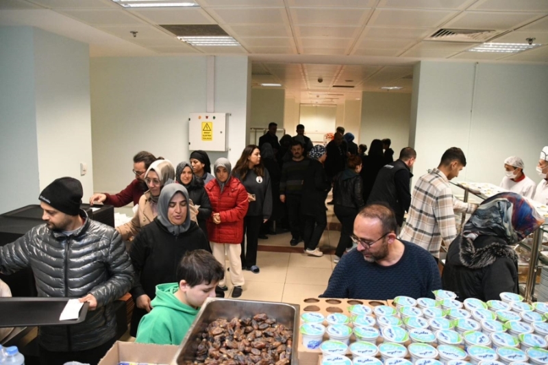 AKSARAY BELEDİYESİ KARDEŞ ŞEHİR KAHRAMANMARAŞ’TA TOPLU İFTAR PROGRAMI DÜZENLEDİ