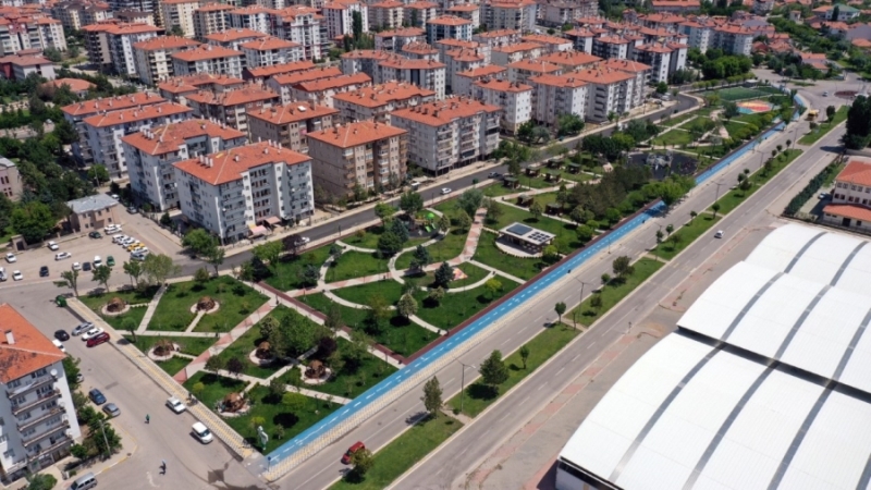 Aksaray Fatih Millet Bahçesi Adeta Vatandaşların Uğrak Yeri Oldu