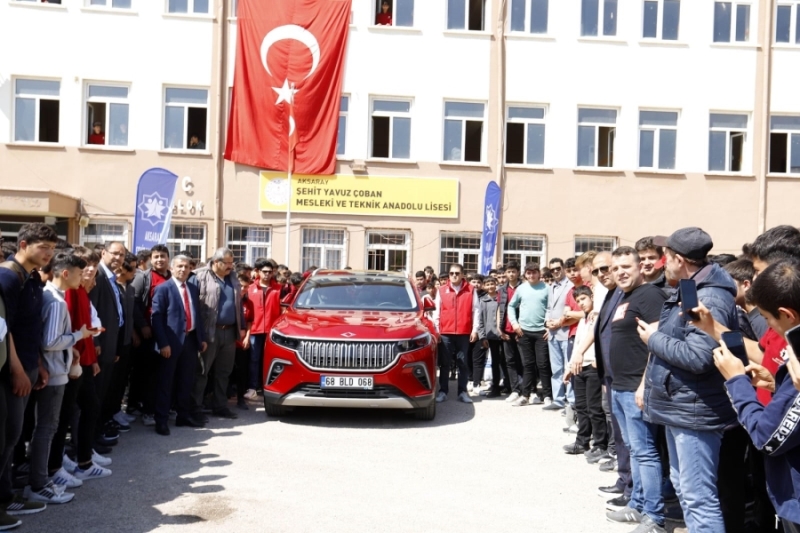 AKSARAY BELEDİYESİ TOGG’U, ÖĞRENCİLERLE BULUŞTURUYOR
