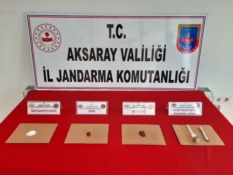 Aksaray’da uyuşturucu imalatı ve ticareti yapan 4 kişi yakalandı