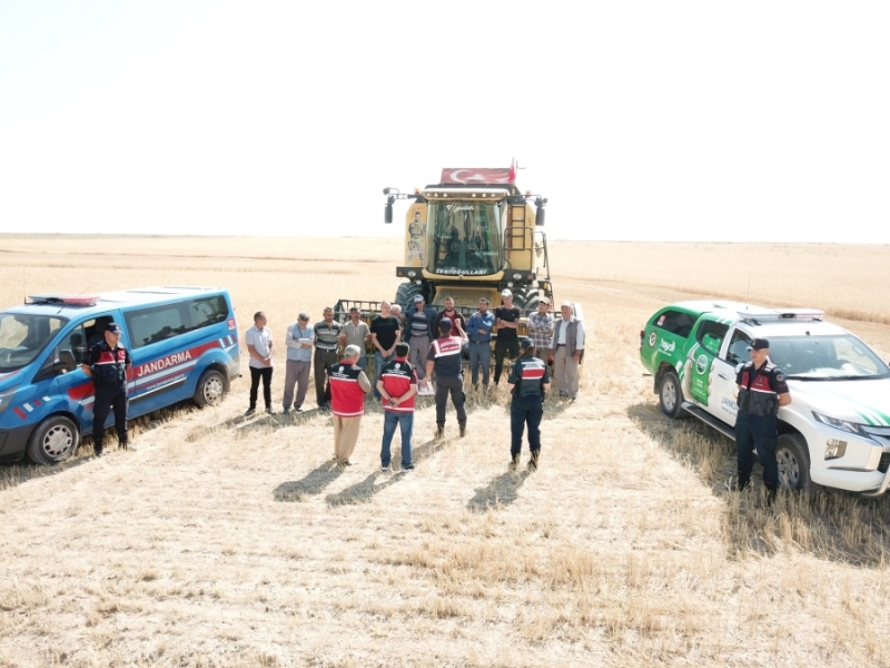 Aksaray da anız yangınları ile alakalı jandarma uyardı 