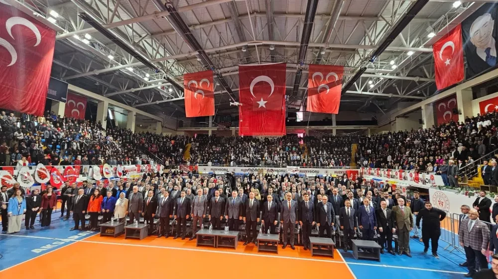 MHP Aksaray İl Başkanlığının Düzenlediği Aday Tanıtım Toplantısına Adeta Yer Yerinden Oynadı