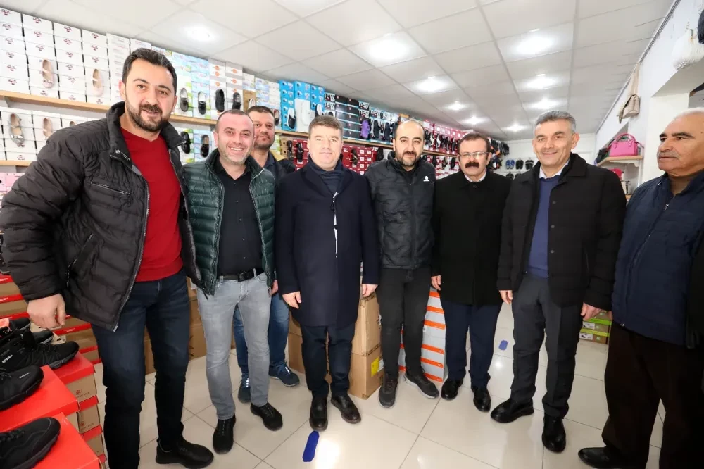 MUHSİN ÇELEBİ MAHALLESİ ESNAFLARINDAN BAŞKAN DİNÇER’E TAM DESTEK