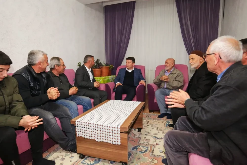 BAŞKAN DİNÇER, ASLAN AİLESİNİN DAVETİNİ GERİ ÇEVİRMEDİ