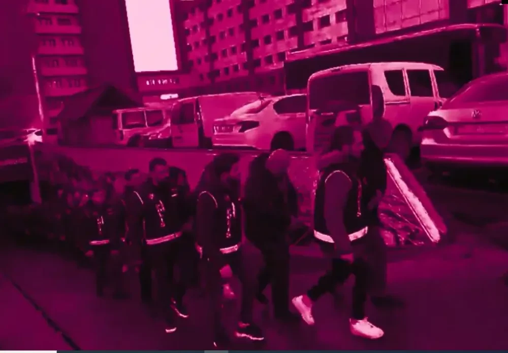 Aksaray Polisinin Yaptığı Dev Operasyonla 35 Kişi Yakalandı