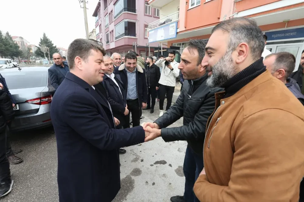BAŞKAN DİNÇER SERVİSÇİLER DERNEĞİ İLE BİR ARAYA GELDİ