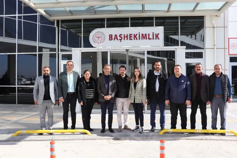 KARACAER, DEVLET HASTANESİ PERSONELİ İLE BULUŞTU