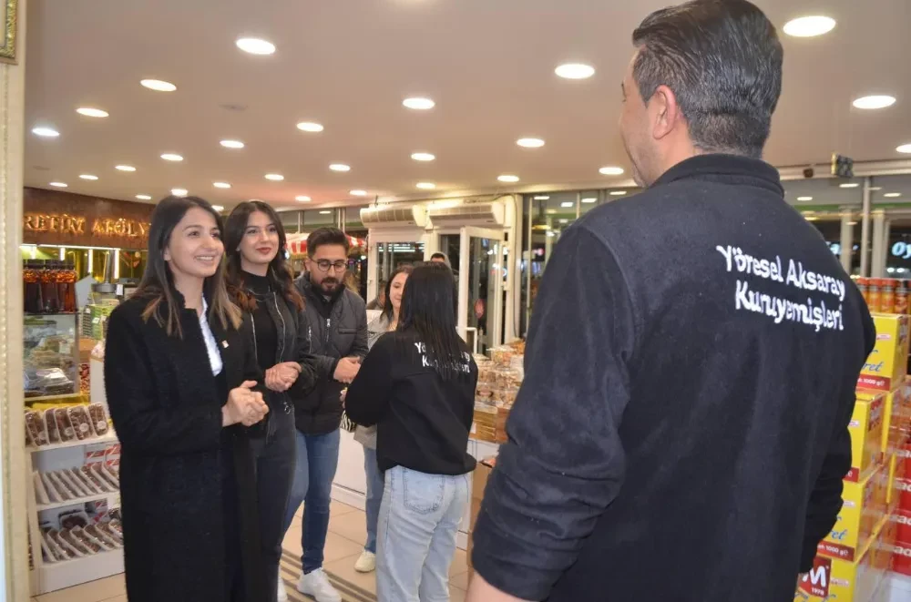 GENÇLER “ DOĞRUSU PELİNSU” DEDİ