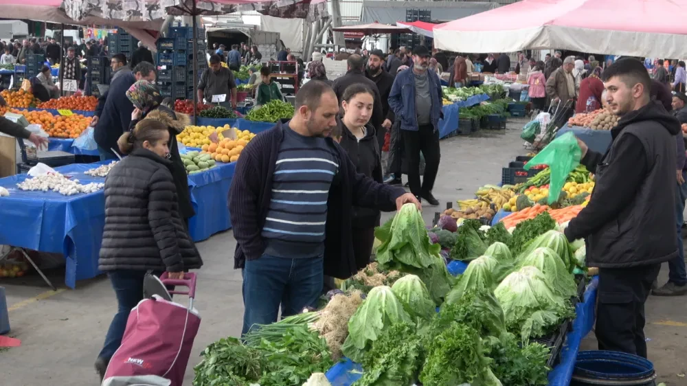 Vatandaş market yerine semt pazarlarını tercih ediyor 