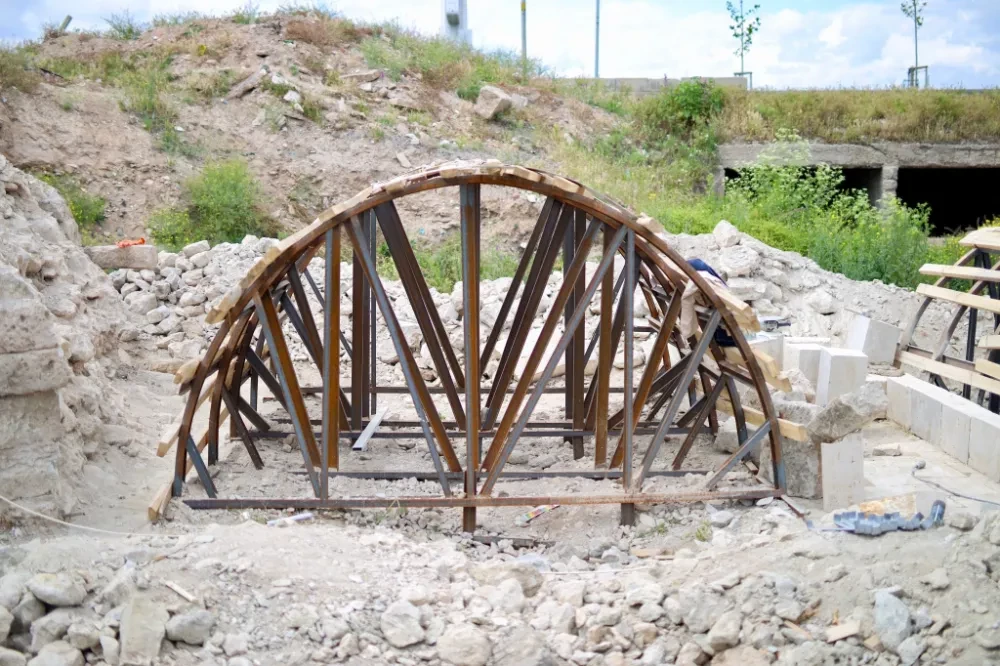 200 YIILIK OSMANLI DÖNEMİ ESERİ KARASU KÖPRÜSÜ RESTORE EDİLEREK AKSARAY KÜLTÜR MİRASINA KAZANDIRILIYOR