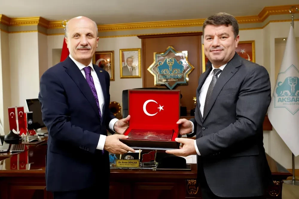 YÖK BAŞKANI PROF. DR. EROL ÖZVAR BELEDİYE BAŞKANI DR. EVREN DİNÇER’İ ZİYARET ETTİ